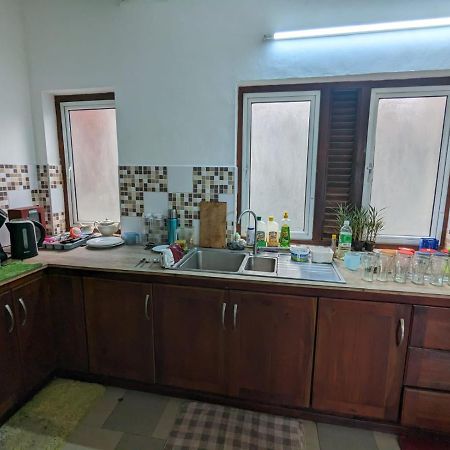 Shiranthi Guest House Rajagiriya Luaran gambar